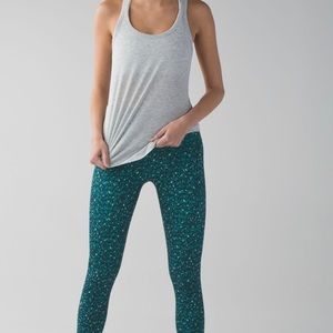 Lululemon Wunder Under Leggings Size 6